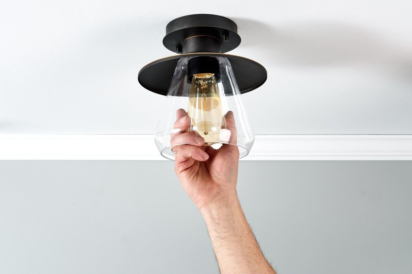 Choosing the Perfect Indoor Lighting Bulb - Flyachilles