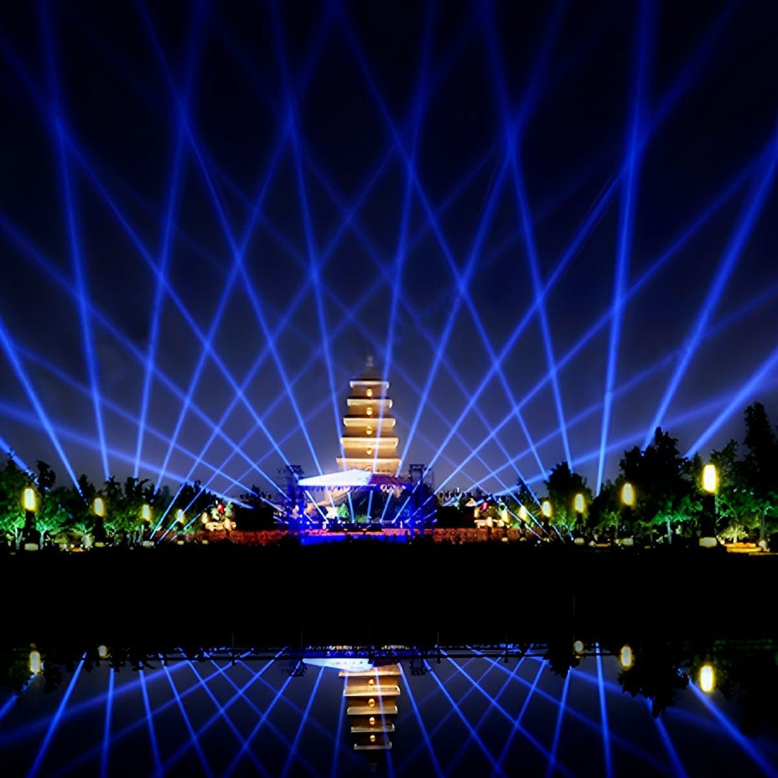 1000W/2000W Outdoor Super Bright Aerial Spotlight Remote Searchlight - Flyachilles