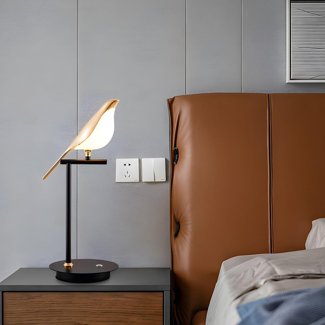 Modern Luxury Magpie Bird LED Indoor Desk Lamp - Flyachilles