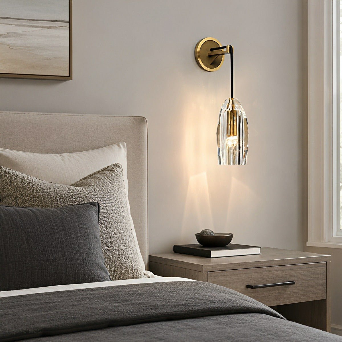 Modern Ribbed Crystal Wall Sconce - Flyachilles
