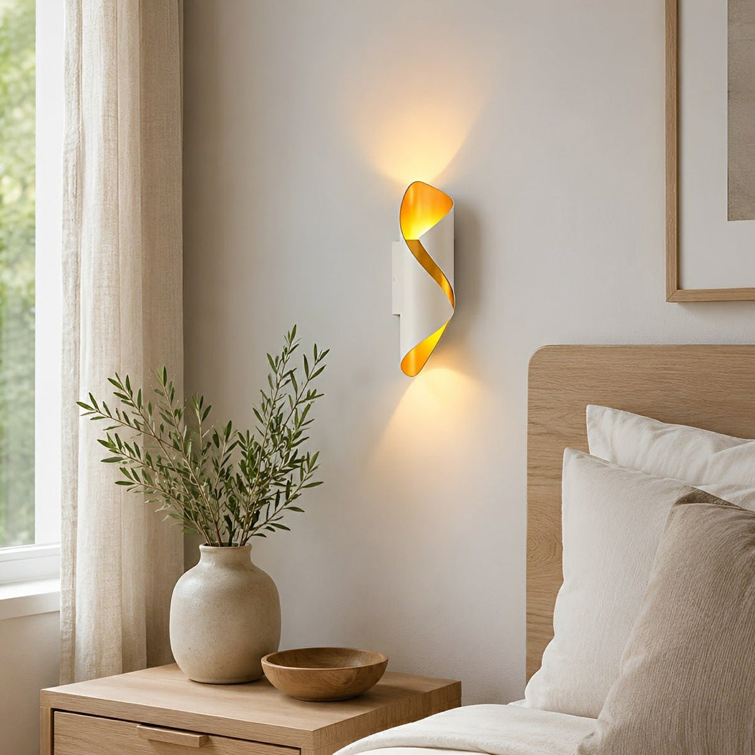 Modern Waterproof Outdoor LED Up and Down Light Wall Sconce - Flyachilles