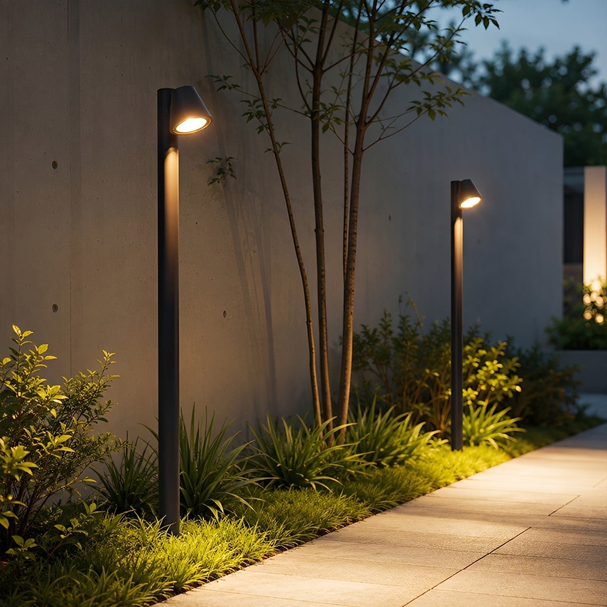 Waterproof Flash Black Modern Column Outdoor Street Pole Lights - Flyachilles
