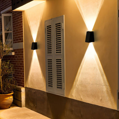 Waterproof Solar Aircraft Outdoor Up and Down Exterior Wall Washer Lights - Flyachilles