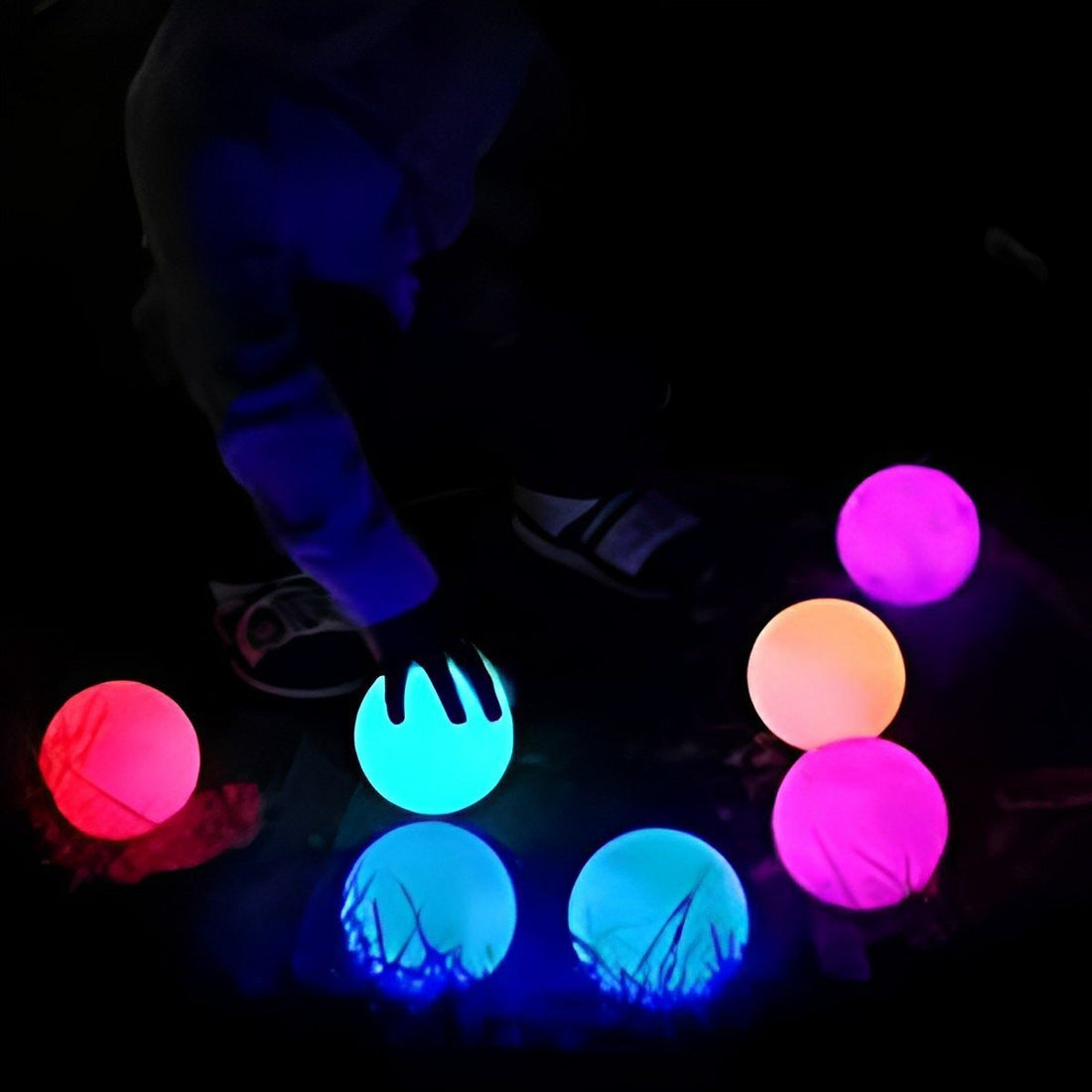 Waterproof Water Floating RGB Outdoor Moon LED Ball Light Rechargeable - Flyachilles